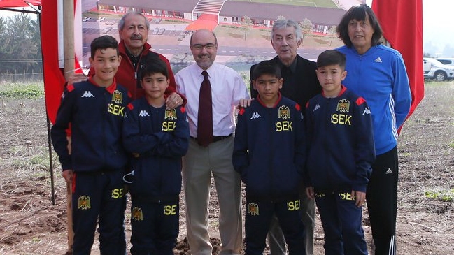 Presidente de Unión Española por primera piedra en Ciudad Deportiva: Es un hecho importante para el club