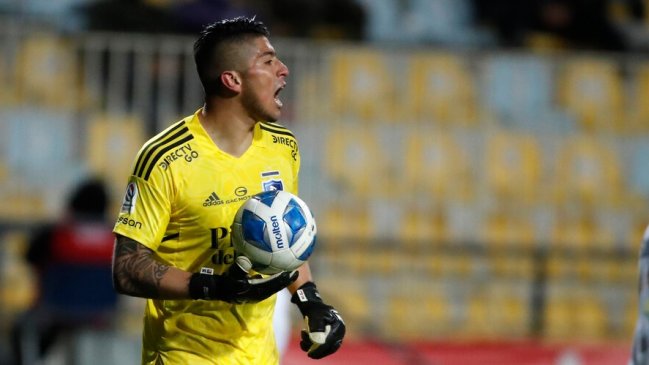 Alerta en Colo Colo: Brayan Cortés sufrió un accidente en el gimnasio y será evaluado