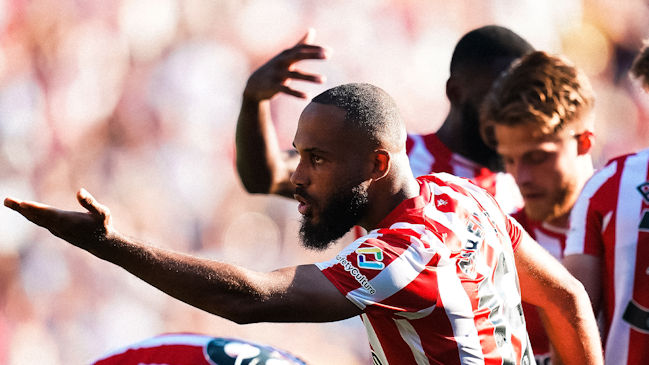 Brentford humilló a Manchester United con cuatro goles en un tiempo