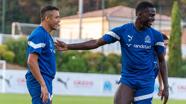 Joven jugador de Marsella expresó su felicidad por compartir con Alexis