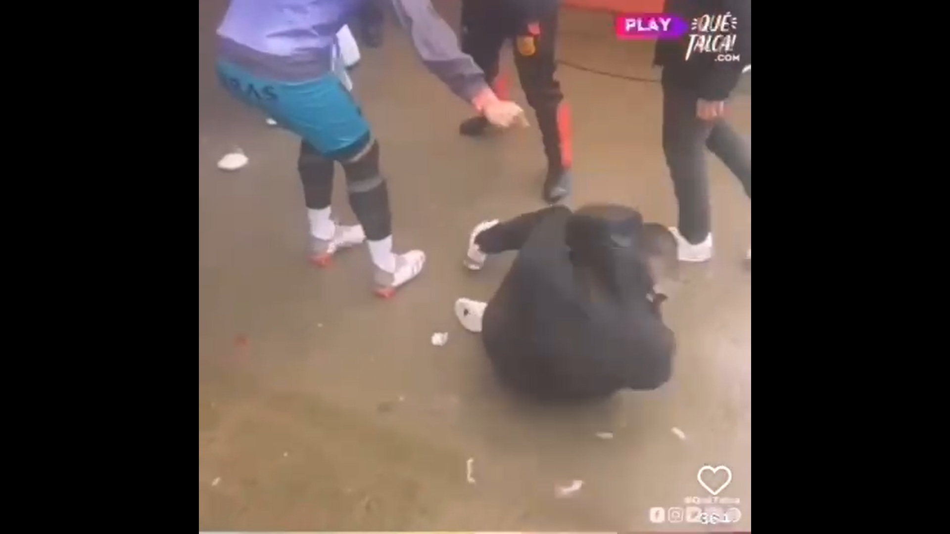 A Felipe Cornejo le tiraron un pan y terminó en el piso tras derrota que gatilló su salida de Rangers