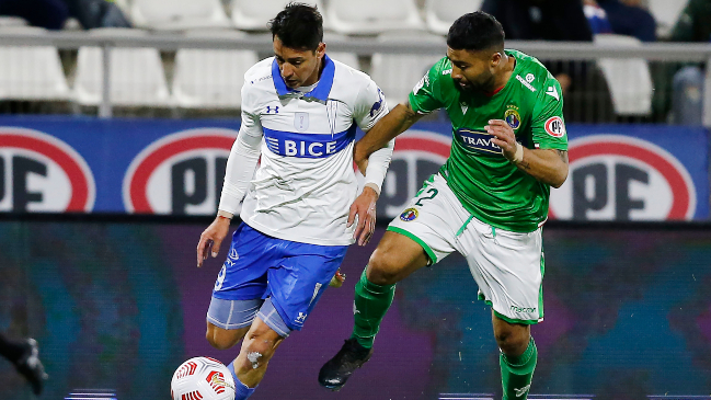 La UC enfrenta a Audax en La Florida en busca de dar un paso a cuartos de Copa Chile