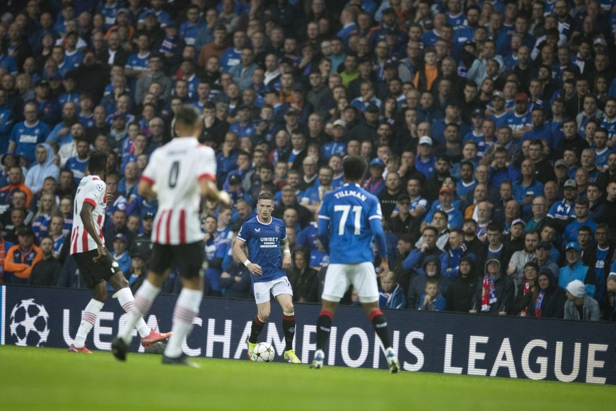 Rangers y PSV dejaron abierta la llave en la última fase previa de la Champions