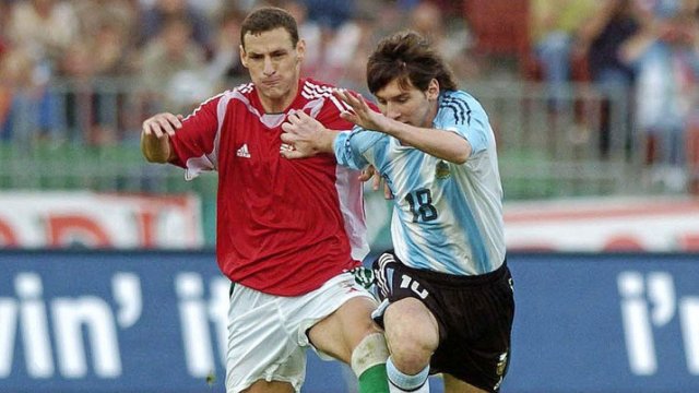 Se cumplieron 17 años del debut para el olvido de Messi con la selección argentina