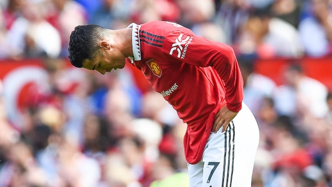 Policía británica amonestó a Cristiano Ronaldo por lanzar el celular de un hincha