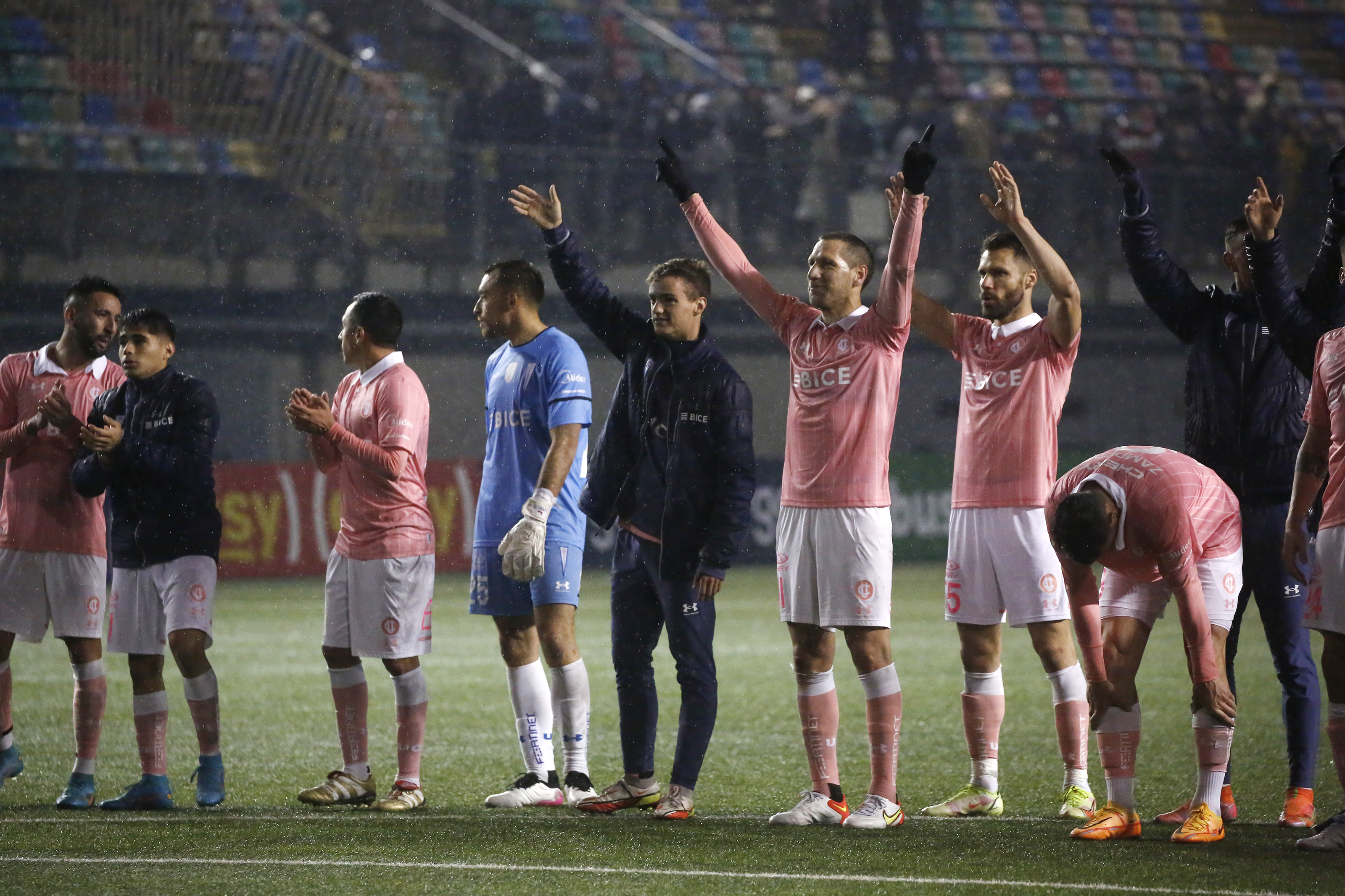 “La Franja”: La UC festejó ante Audax y se prepara para la revancha en Copa Chile