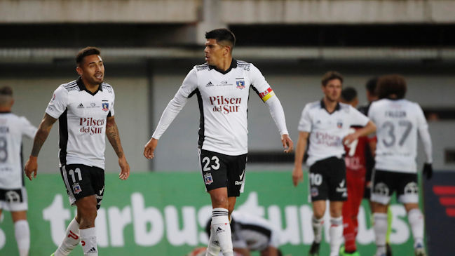 Pavez criticó a Bascuñán: “Ojalá los árbitros dejen fluir más, nos paran en todo momento”