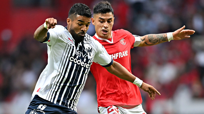 Monterrey y Toluca repartieron puntos en duelo de chilenos en la liga mexicana