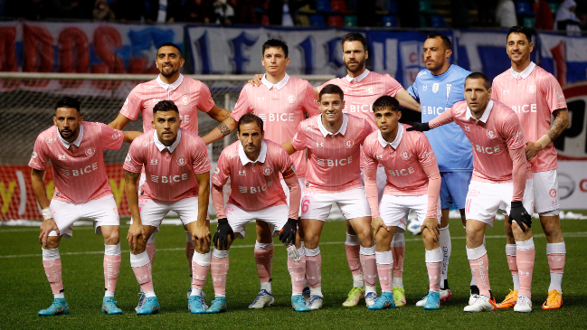 U. Católica desaprobó uso de su camiseta en franja del Rechazo