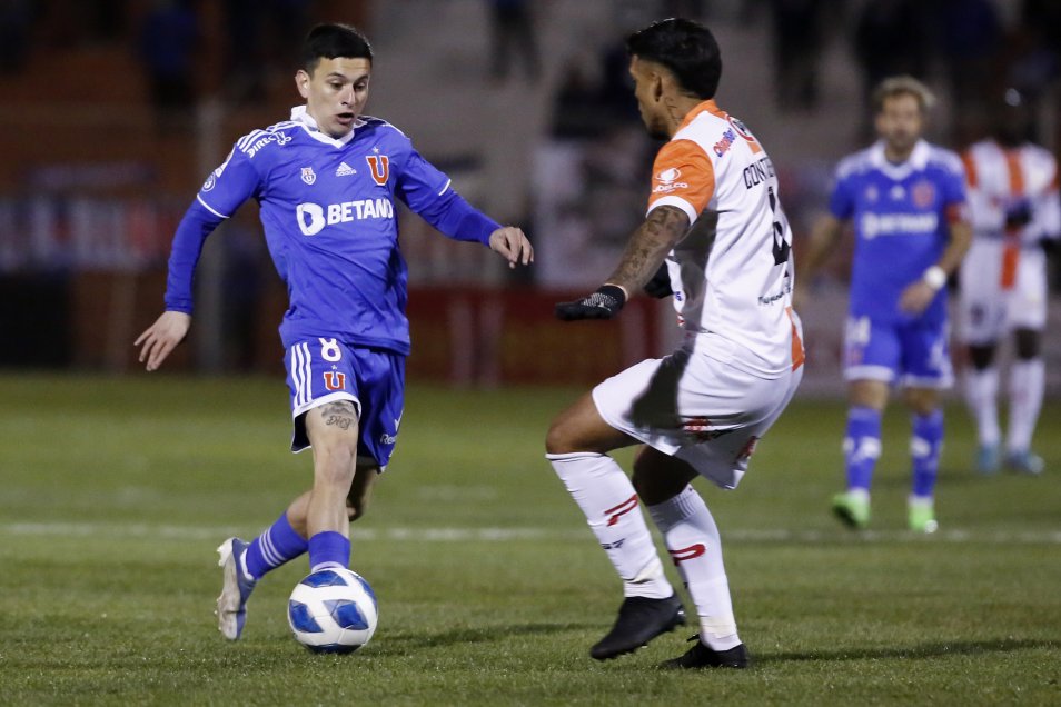 La U dejó escapar la ventaja en los octavos de final al igualar con Cobresal en El Salvador