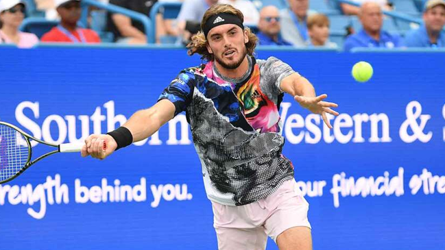 Tsitsipas avanzó en Cincinnati y enfrentará a Medvedev en semifinales