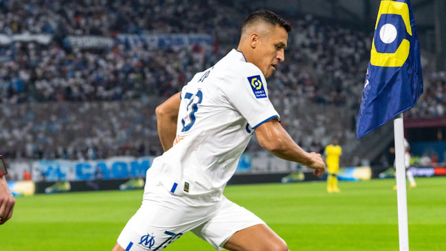 Alexis disfrutó su debut como titular en Olympique de Marsella con exigida victoria sobre Nantes