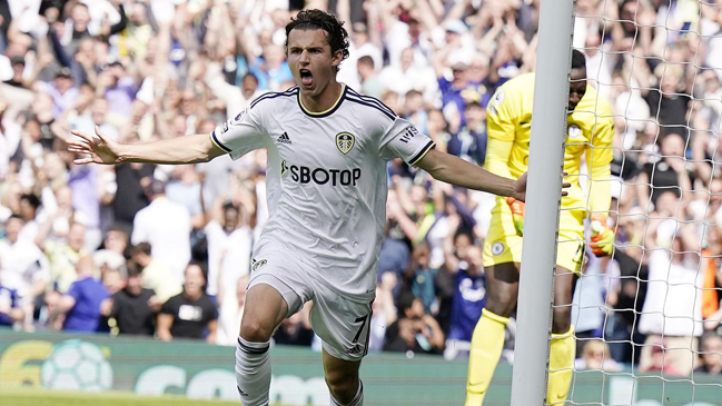 Leeds escaló en la Premier League con goleada sobre Chelsea