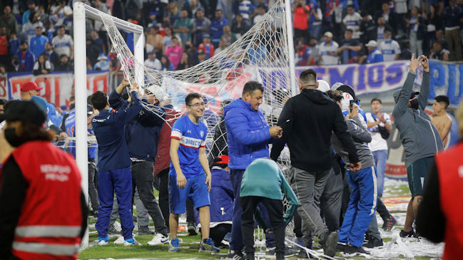 Cruzados condenó incidentes de “antisociales” que empañaron despedida de San Carlos