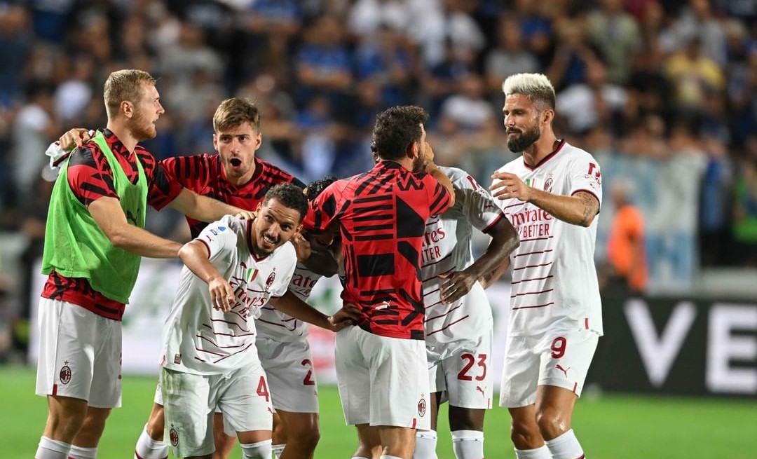AC Milan sufrió su primer tropiezo al empatar con Atalanta en la Serie A