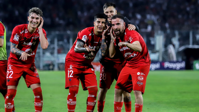 Les pagaron con su propia moneda: Ñublense celebró al estilo DJ el gol ante Colo Colo