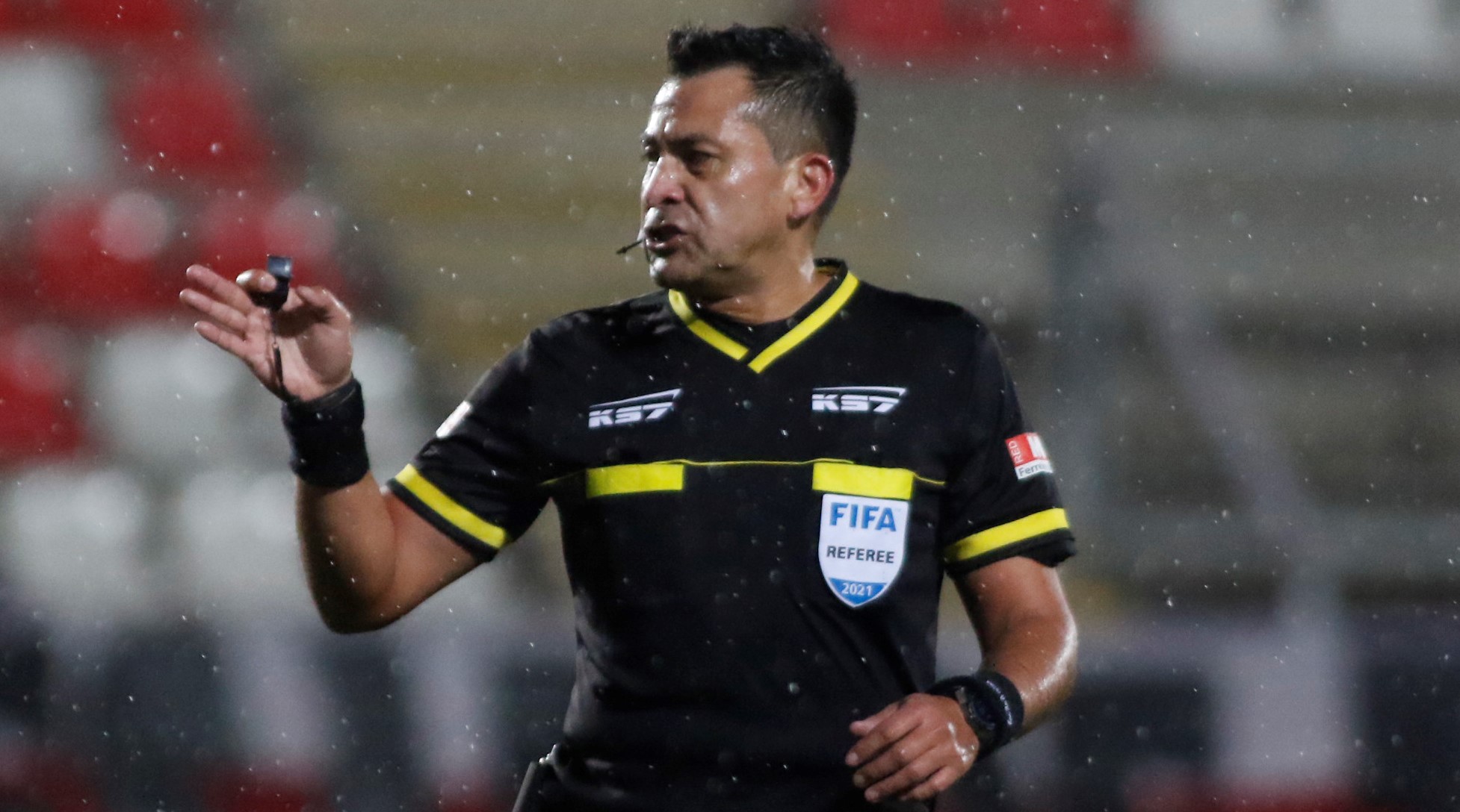 Julio Bascuñán será el árbitro en el clásico universitario