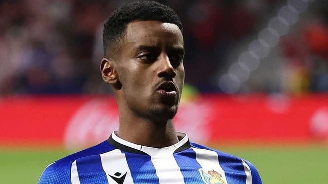 Real Sociedad traspasó al sueco Alex Isak a Newcastle por 70 millones de euros