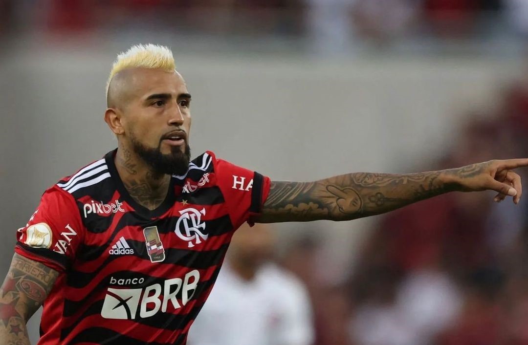 Flamengo de Arturo Vidal enfrenta a Sao Paulo en la semifinales de la Copa de Brasil