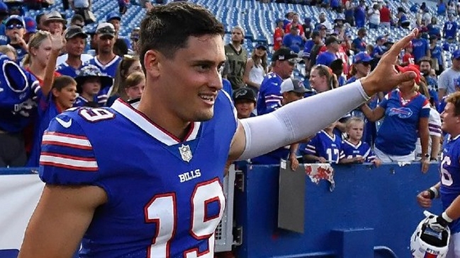 Jugador de la NFL fue acusado de participar en violación en grupo a una joven