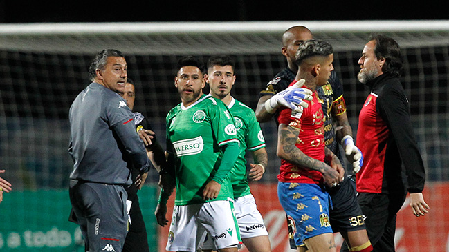 Audax Italiano se burló de Unión Española tras ganar el clásico de colonias