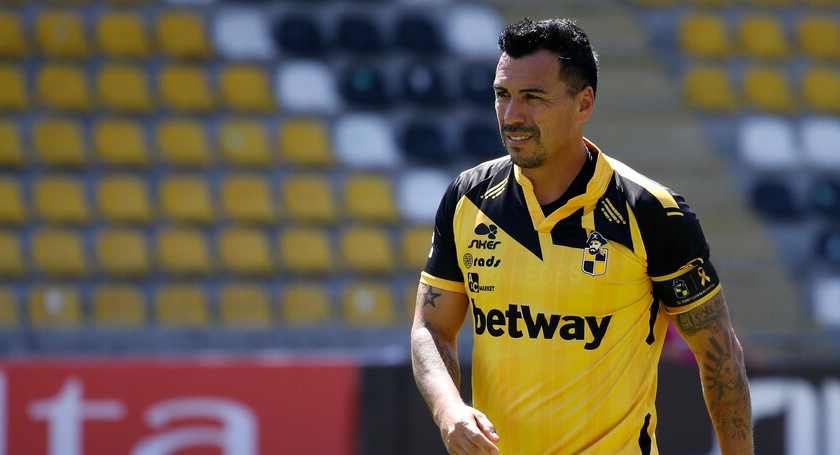 Esteban Paredes tiene nuevo equipo y contó que echa “de menos los entrenamientos”