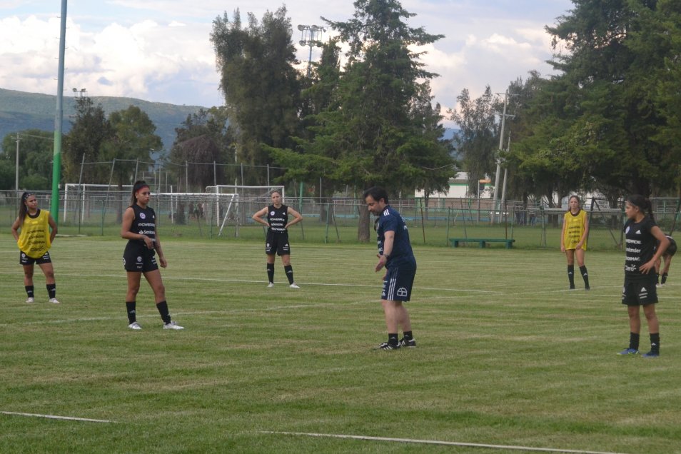 La Roja Femenina Sub 17 tuvo su última práctica previo al debut en la Revelations Cup ante Mexico