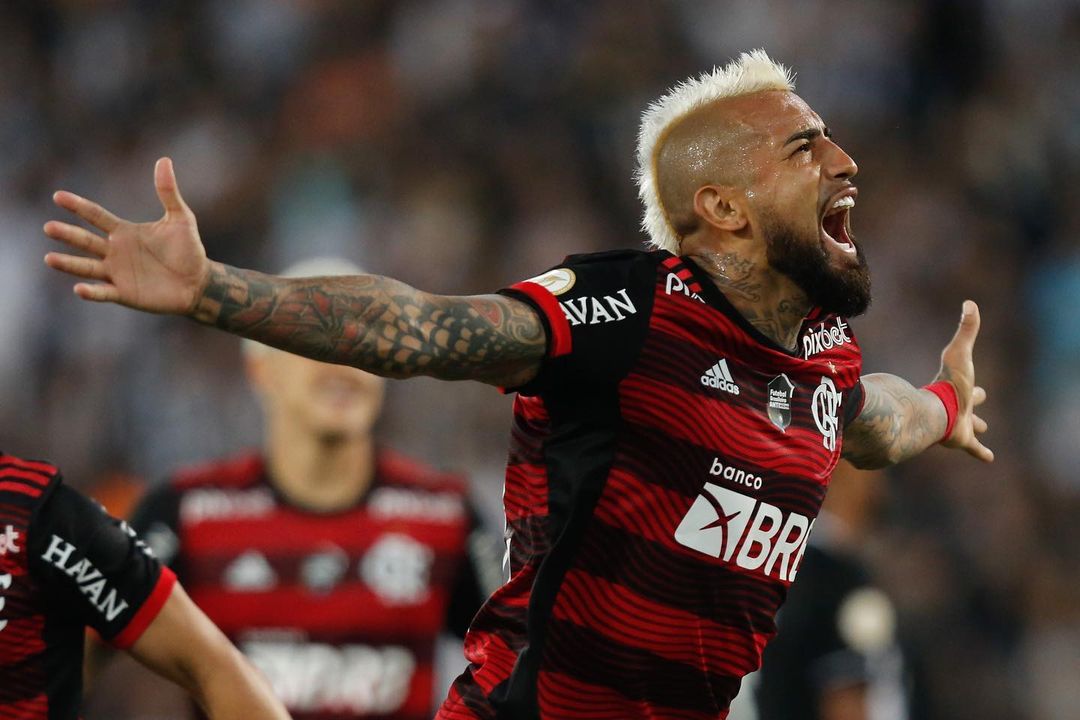 Flamengo de Vidal y Pulgar quiere tomar ventaja ante Vélez en las semifinales de la Libertadores