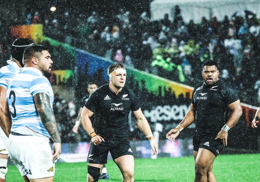 Los All Blacks se tomaron revancha con aplastante triunfo sobre Los Pumas