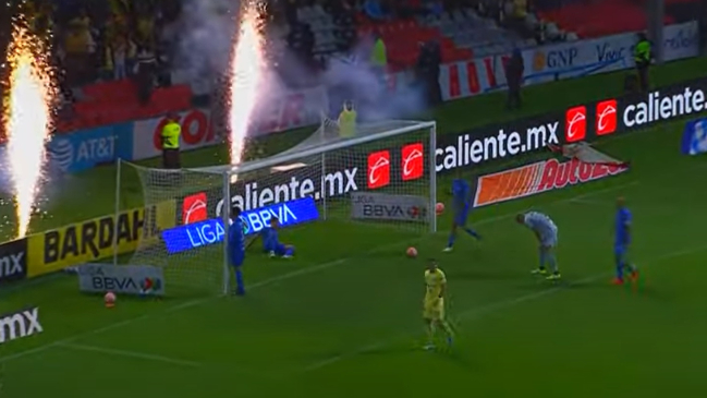 Lichnovsky marcó un autogol en duelo de Tigres frente a América de Diego Valdés