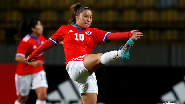 Yanara Aedo asoma como inminente incorporación de Colo Colo femenino