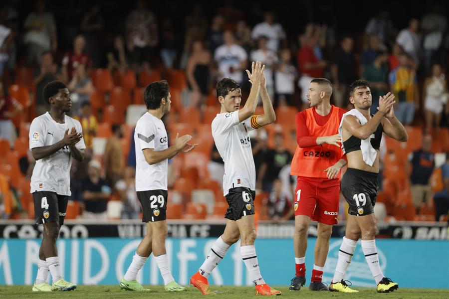 Valencia volvió al triunfo en la liga española con goleada sobre Getafe
