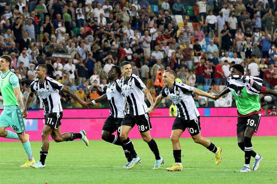 Udinese le quitó el invicto a AS Roma de José Mourinho con contundente goleada