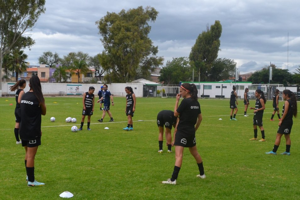 La Roja Femenina Sub 17 tuvo su última práctica previo al duelo con Canadá en la Revelations Cup