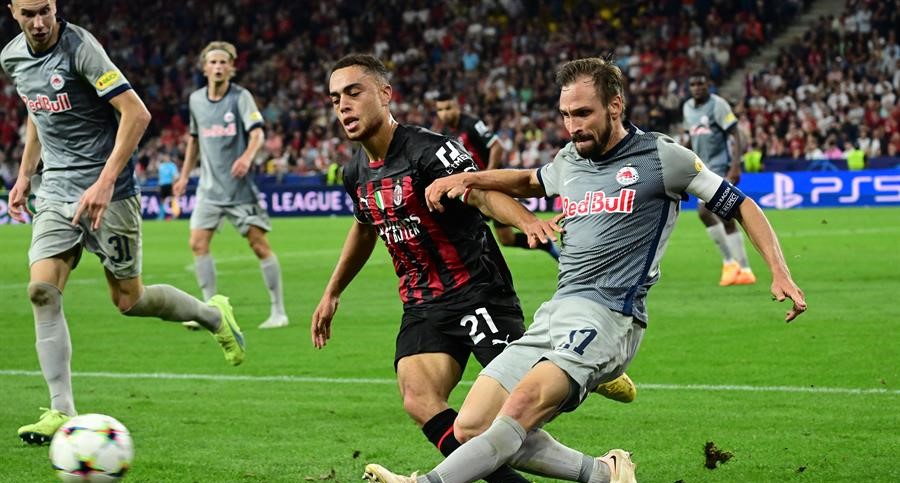 AC Milan salvó un empate ante Salzburgo en su estreno en la Champions