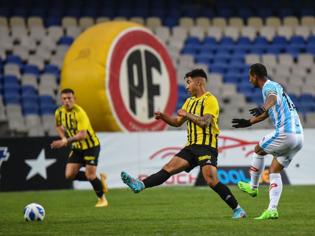 Magallanes sufrió amargo empate ante Fernández Vial y dio ilusión a Cobreloa en el Ascenso