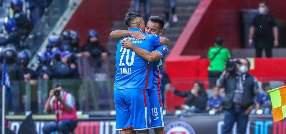 Iván Morales sumó minutos en derrota de Cruz Azul ante Monterrey de Sebastián Vegas