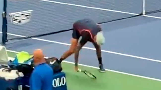 Nick Kyrgios destruyó dos raquetas luego de la derrota a manos de Khachanov