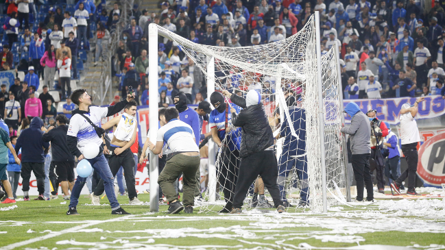 U. Católica recibirá a la U a puertas cerradas por escándalo en el cierre de San Carlos