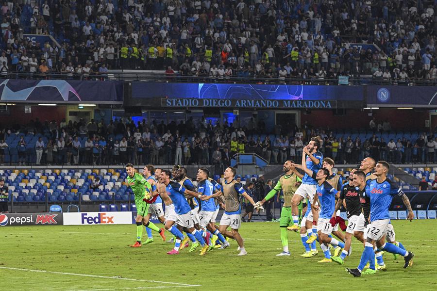 La sorprendente goleada de Napoli ante Liverpool que marcó el arranque de la Champions