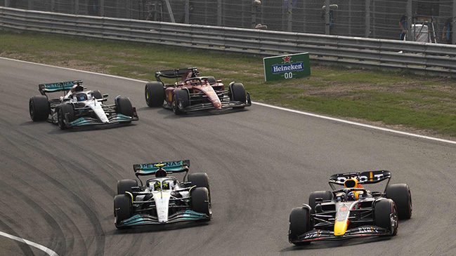 La Fórmula 1 lamentó la muerte de Isabel II y elogió su figura