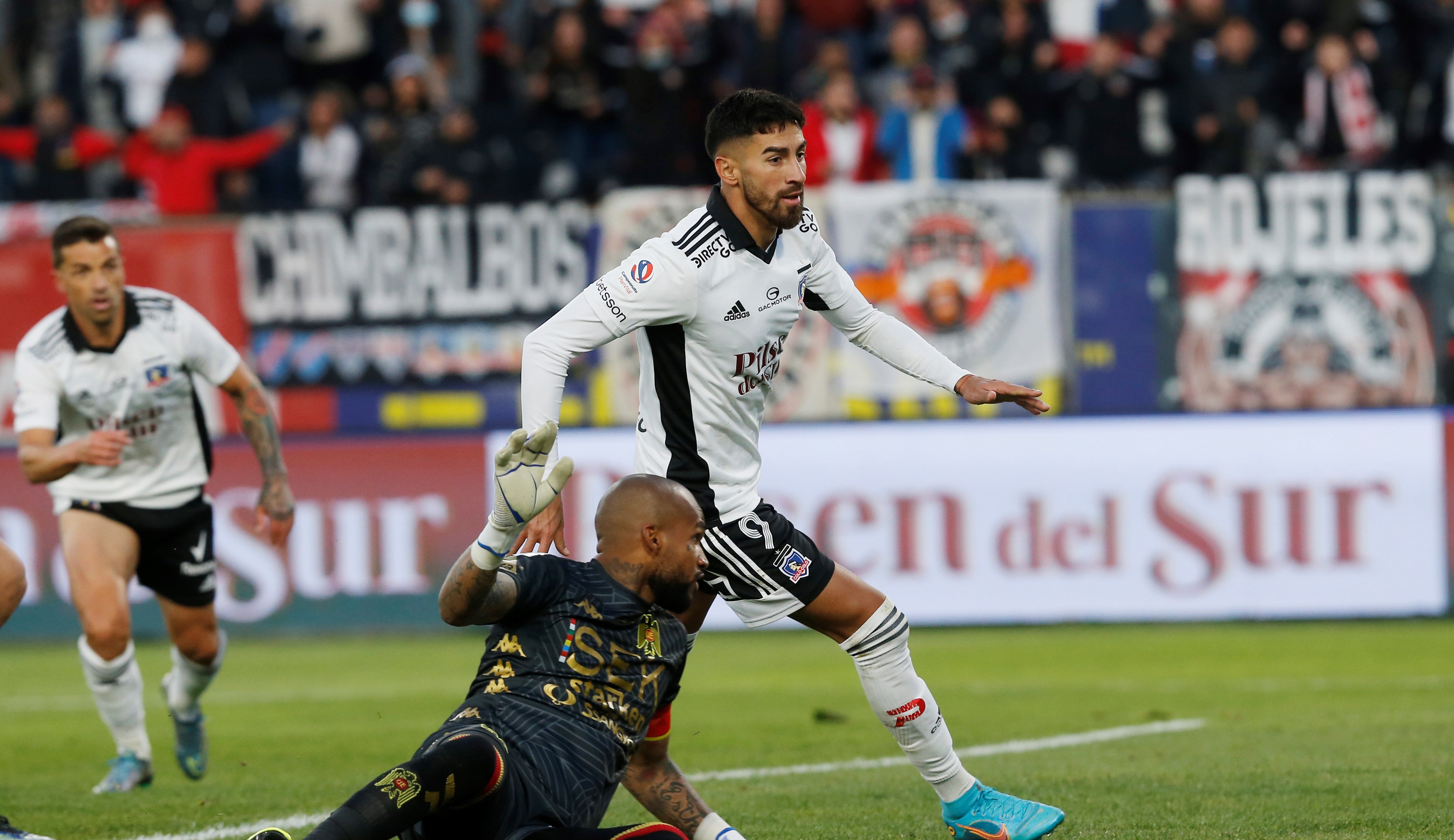 Colo Colo desató la alegría en el Monumental con golazo de Lucero a Unión Española
