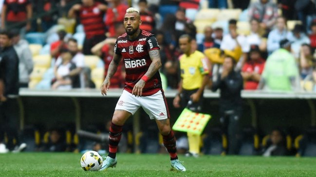 Arturo Vidal será el tercer jugador en disputar las finales de Champions, Sudamericana y Libertadores