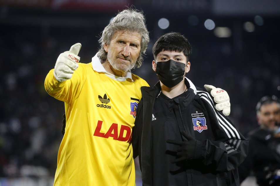 Daniel Morón cumplió el sueño de un hincha de Colo Colo y desató nostalgia en el Monumental
