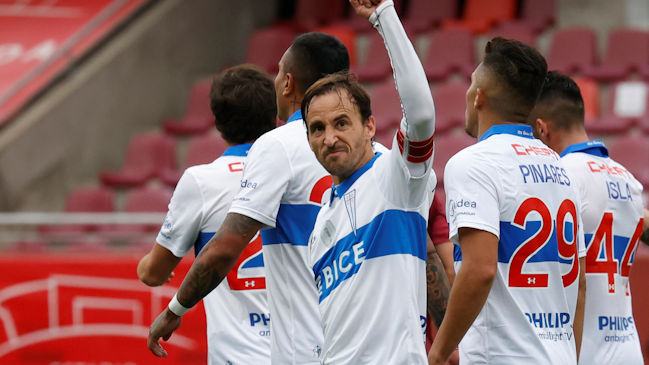 Fuenzalida definió de cabeza frente al arco de La Serena y convirtió el cuarto de la UC