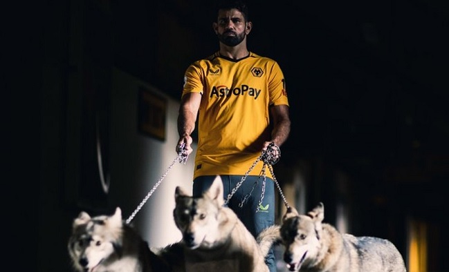 Con lobos: La increíble presentación de Wolverhampton a Diego Costa