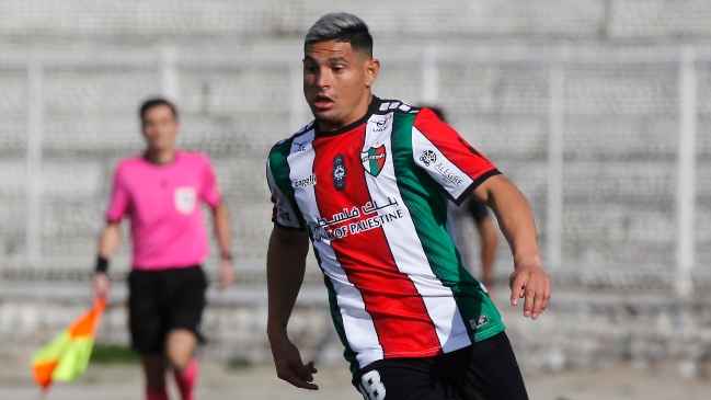 Arbitro explicó expulsión a Maximiliano Salas: Aplaudió de forma burlesca