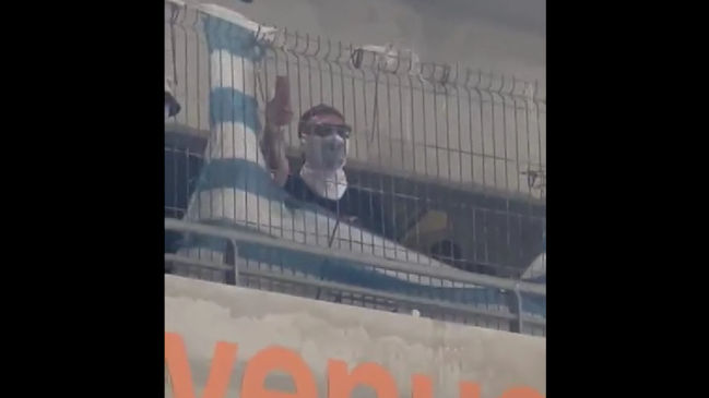 Hinchas de Frankfurt realizaron saludo nazi antes del duelo ante el Marsella de Alexis