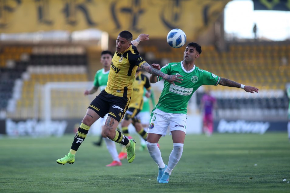 Audax le dio una mano a la U en la lucha por salvarse tras batir en el epílogo a Coquimbo