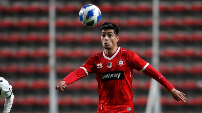 Williams Alarcón fue citado por Eduardo Berizzo para la gira de la Roja